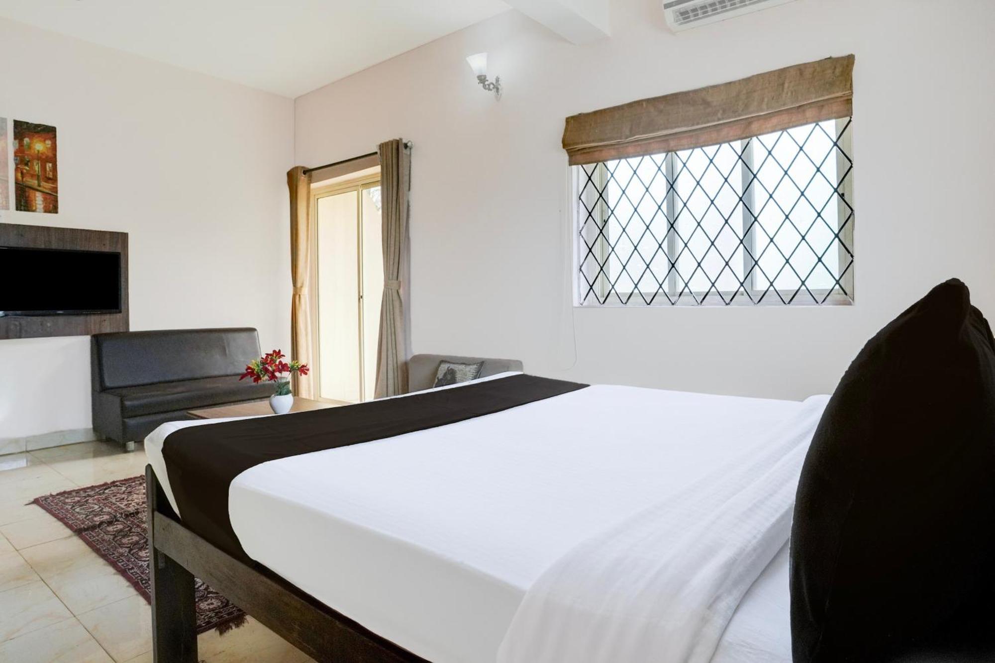 Super Townhouse Candolim Exterior photo