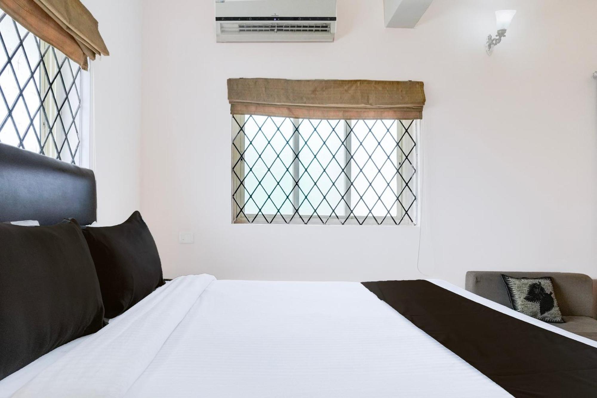 Super Townhouse Candolim Exterior photo